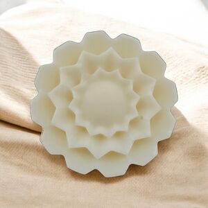 Epoch Resort Scented Natural Soy Wax Flower Melt 3 oz